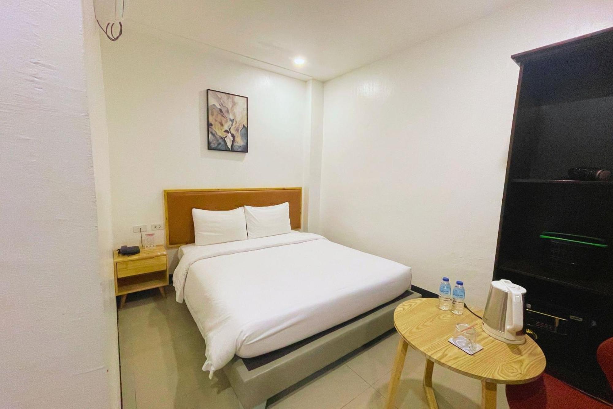 Hotel Halo Angeles Kamer foto